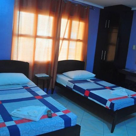 Jj Midcity Inn Tabaco Buitenkant foto